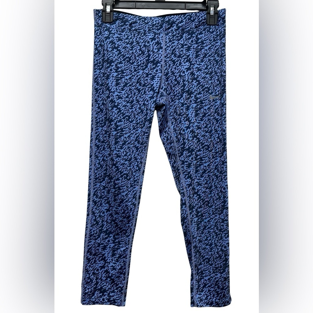 Nike women’s Dri-FIT Black and Blue Capri Leggings Size S